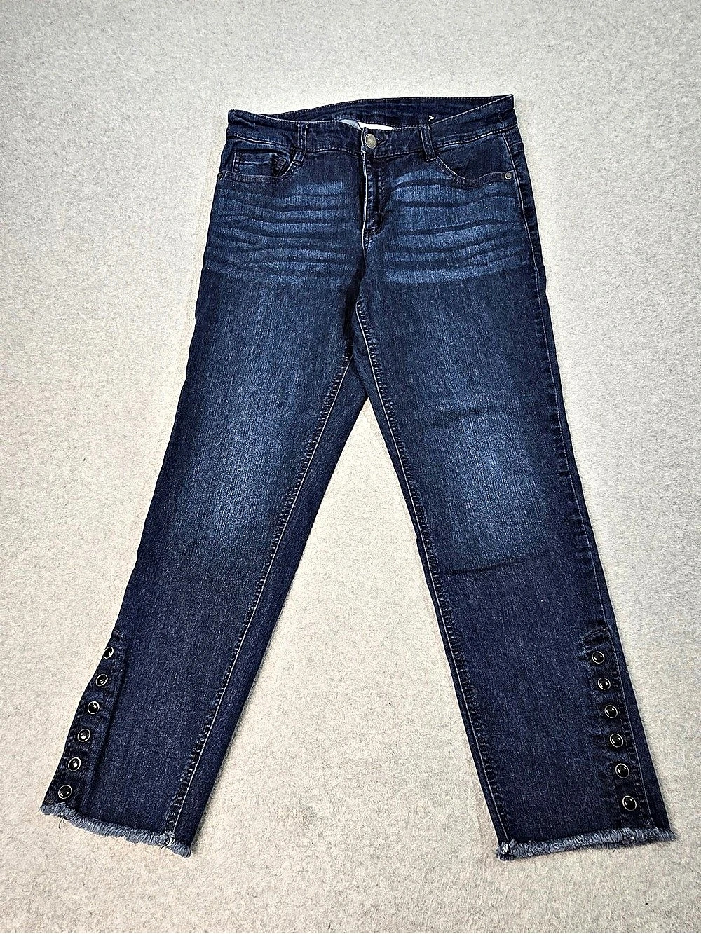 Christopher & Banks Women’s Size 6 Average Ankle Button Distressed Blue Jeans
